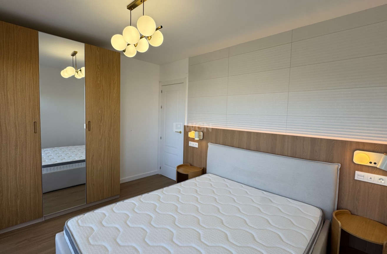 Resale - Apartment / flat - Torrevieja - Costa Blanca