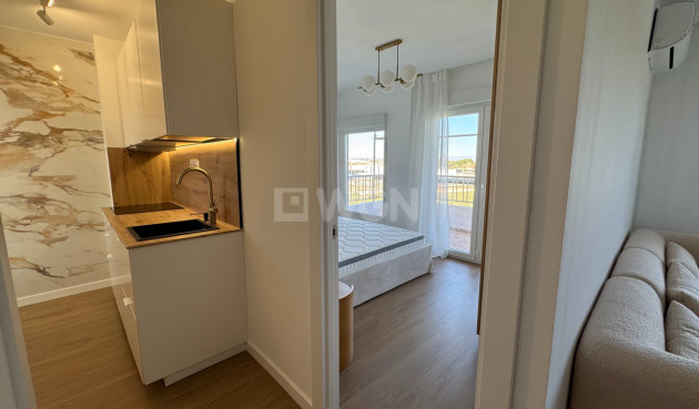 Resale - Apartment / flat - Torrevieja - Costa Blanca