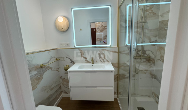 Resale - Apartment / flat - Torrevieja - Costa Blanca