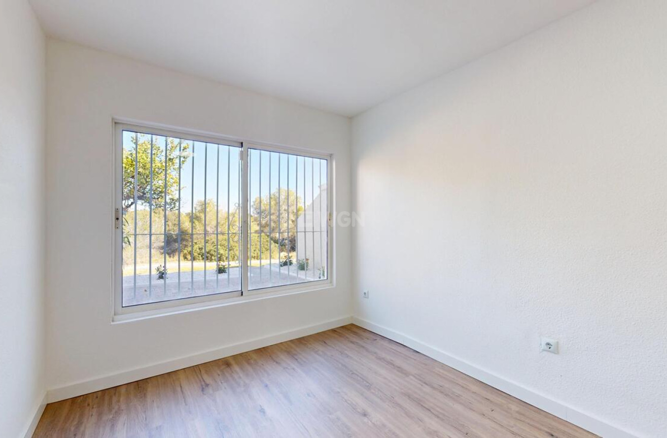 Resale - Bungalow - Villamartin - Costa Blanca