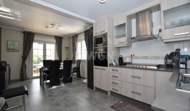 Resale - Villa - Orihuela Costa - Costa Blanca