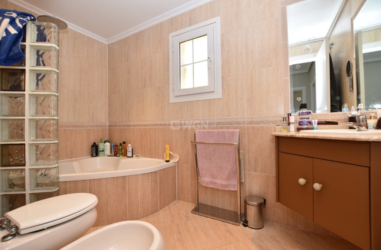 Resale - Villa - Orihuela Costa - Costa Blanca