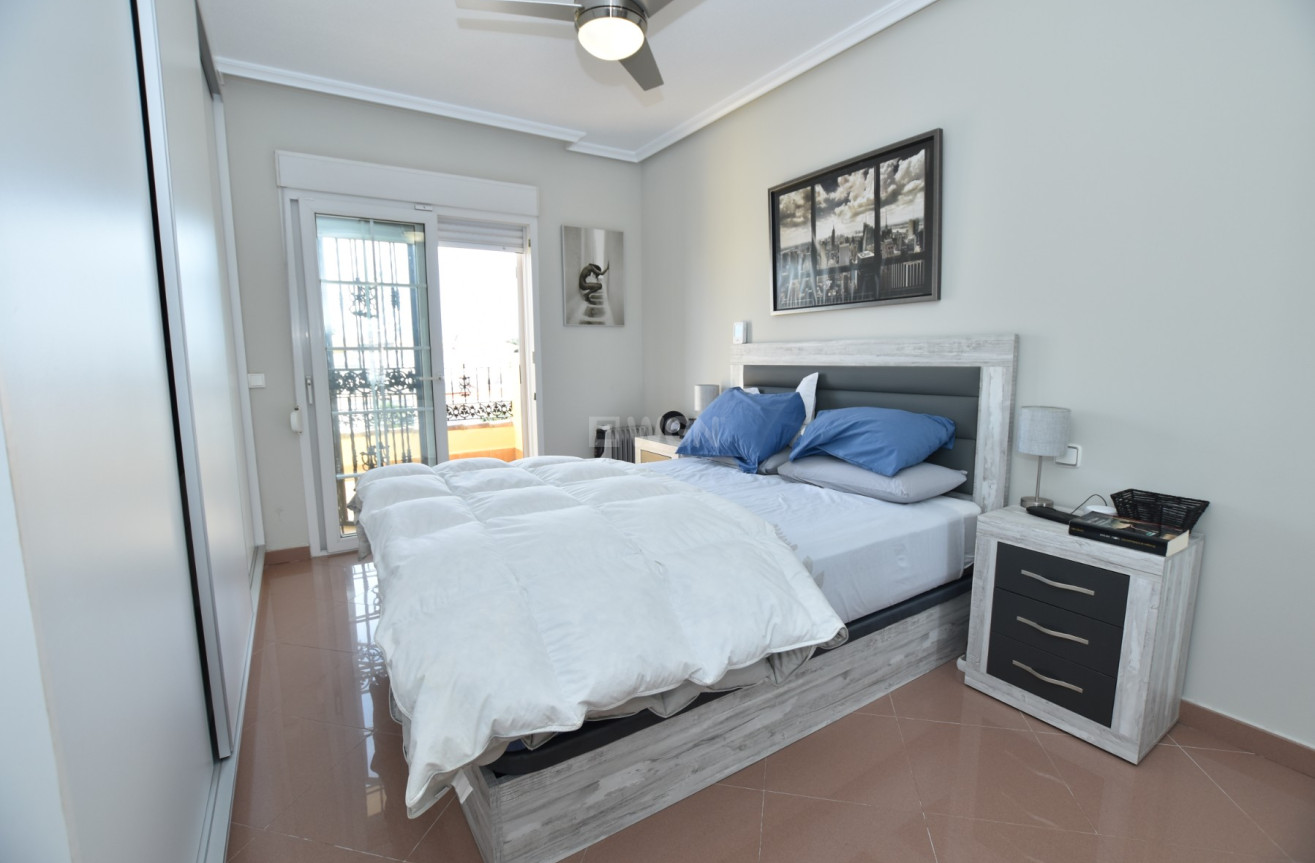 Resale - Villa - Orihuela Costa - Costa Blanca