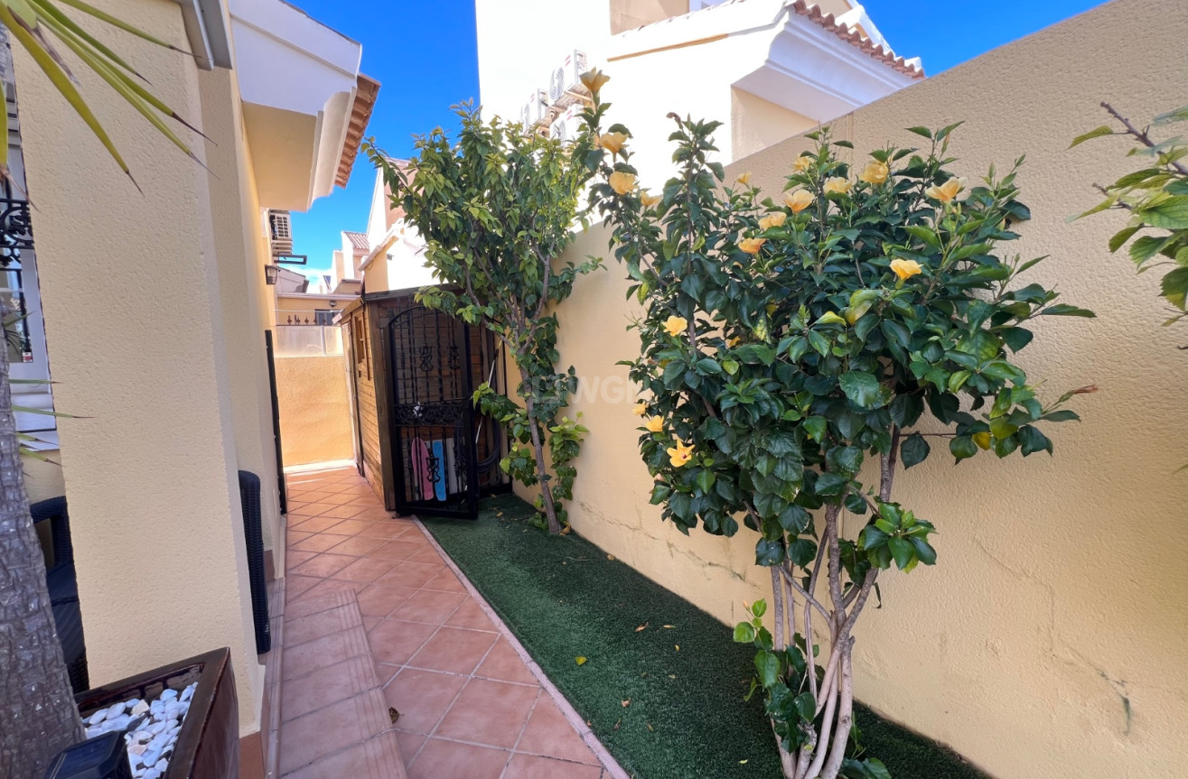 Resale - Villa - Orihuela Costa - Costa Blanca