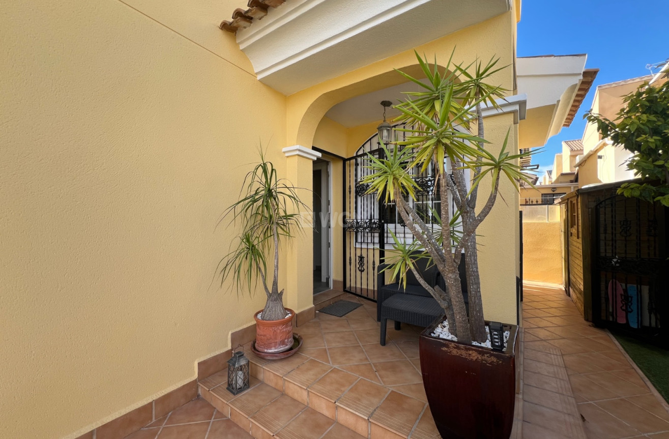Resale - Villa - Orihuela Costa - Costa Blanca