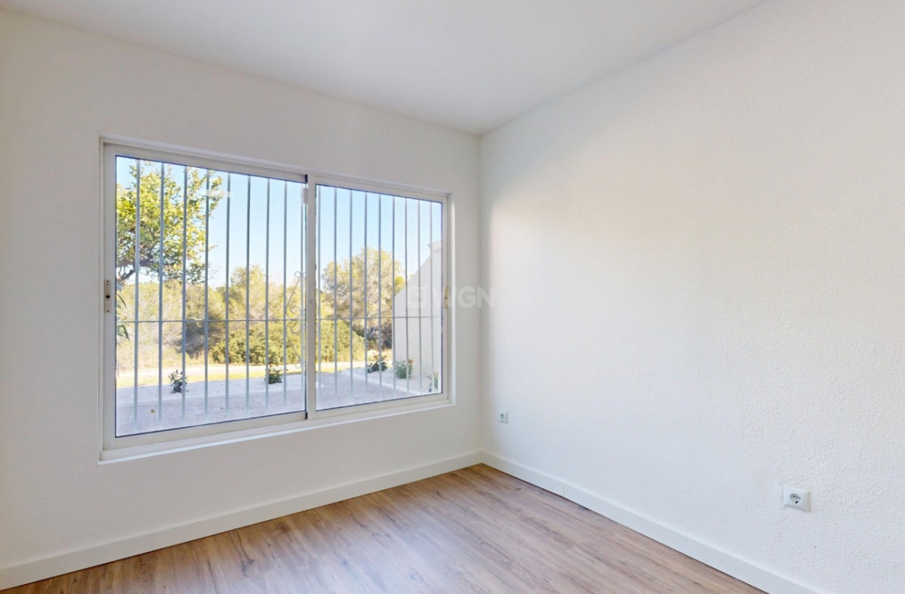 Resale - Apartment / flat - Orihuela Costa - Costa Blanca