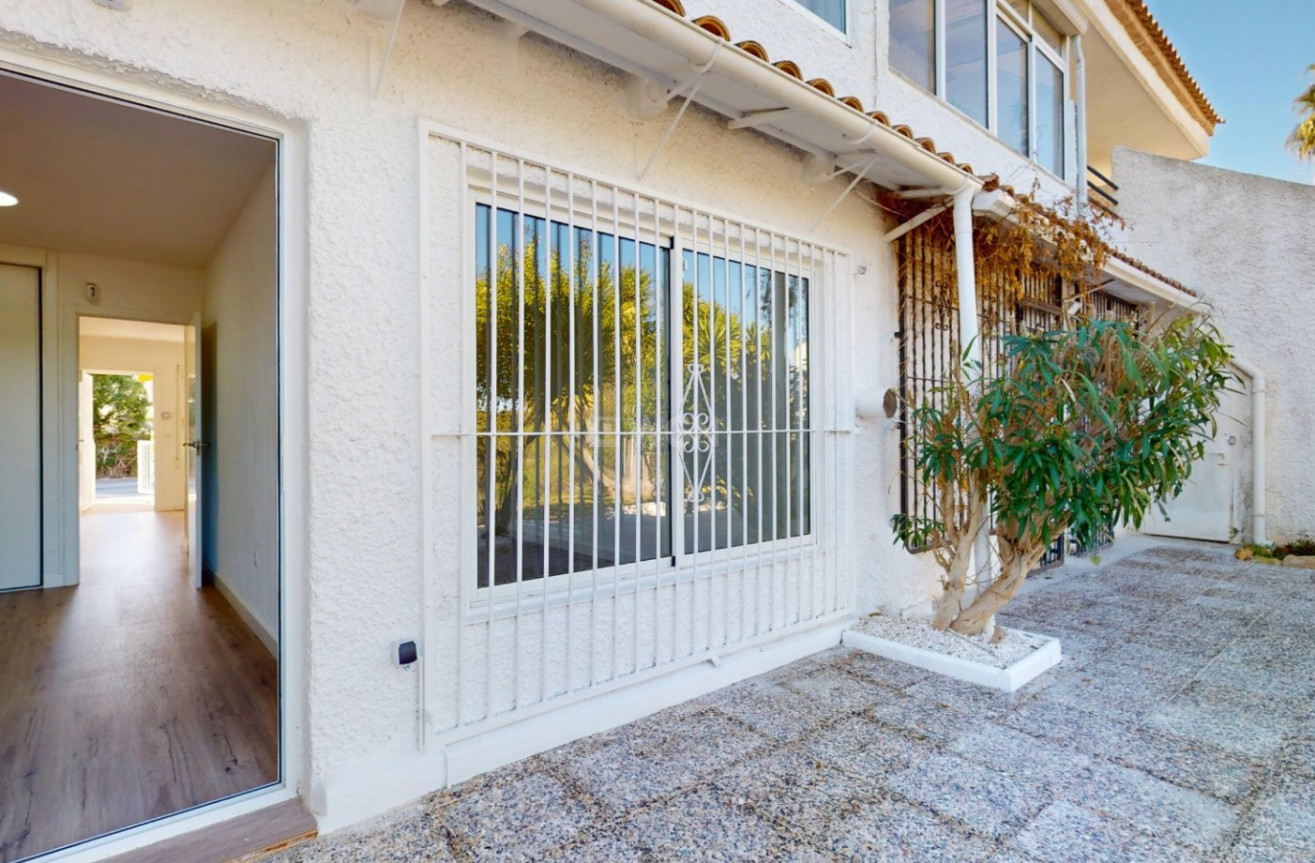 Resale - Apartment / flat - Orihuela Costa - Costa Blanca