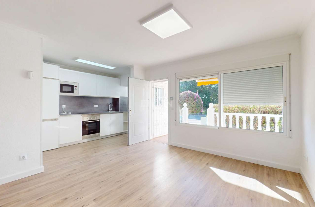 Resale - Bungalow - Orihuela - Inland