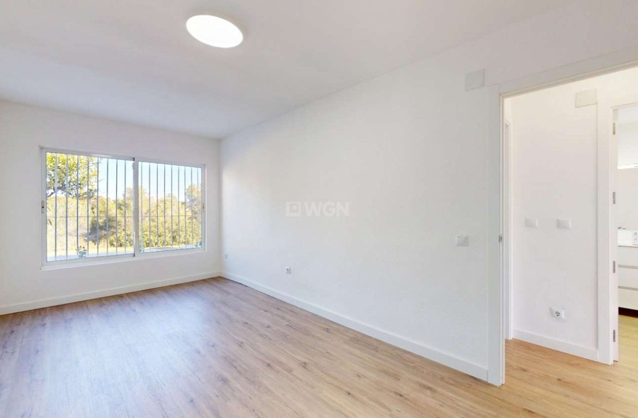 Resale - Bungalow - Orihuela - Inland