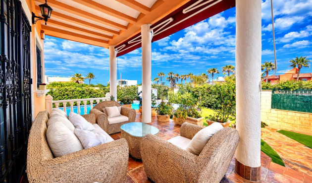 Resale - Villa - La Mata - Costa Blanca