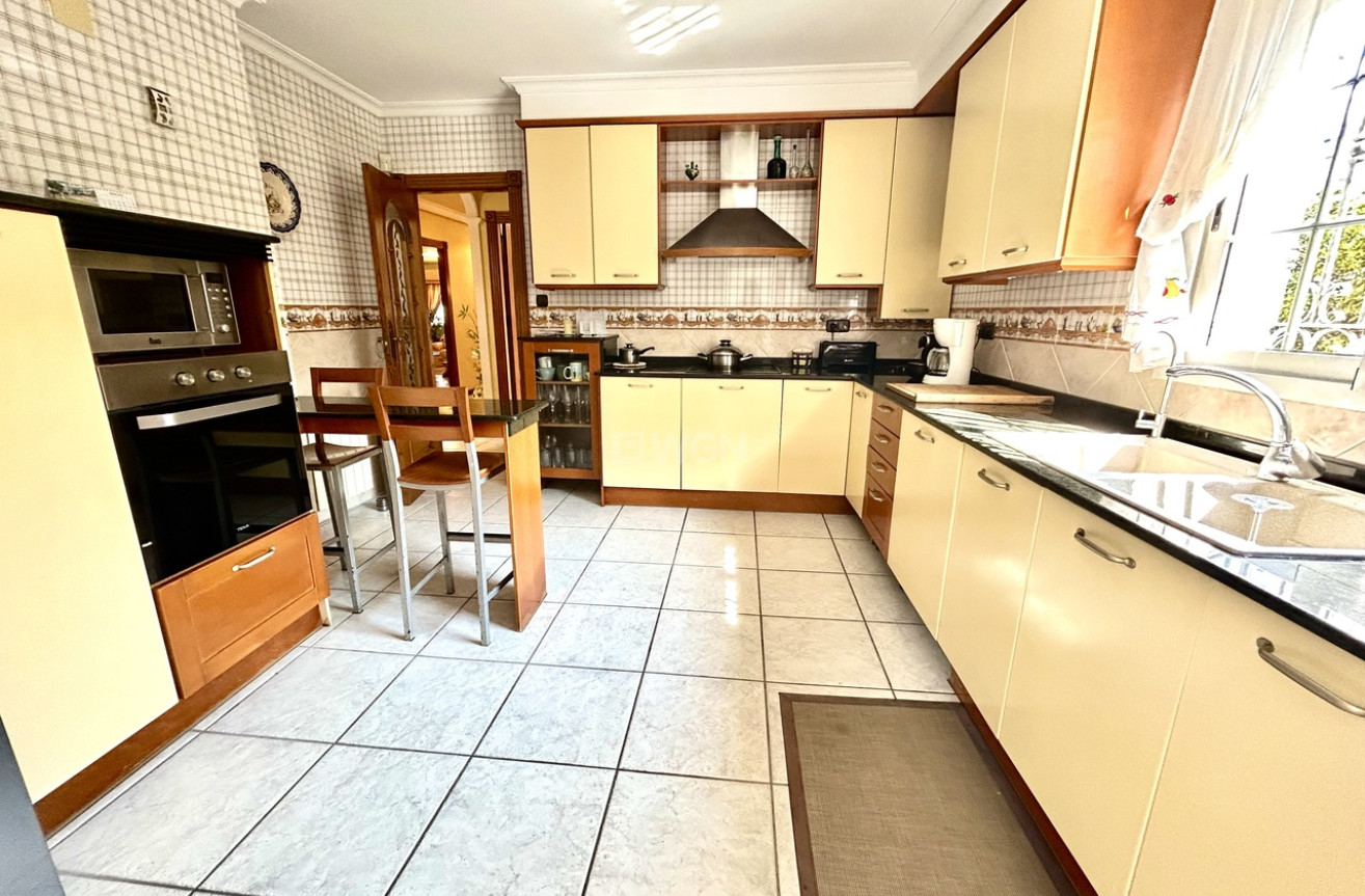 Resale - Villa - La Mata - Costa Blanca