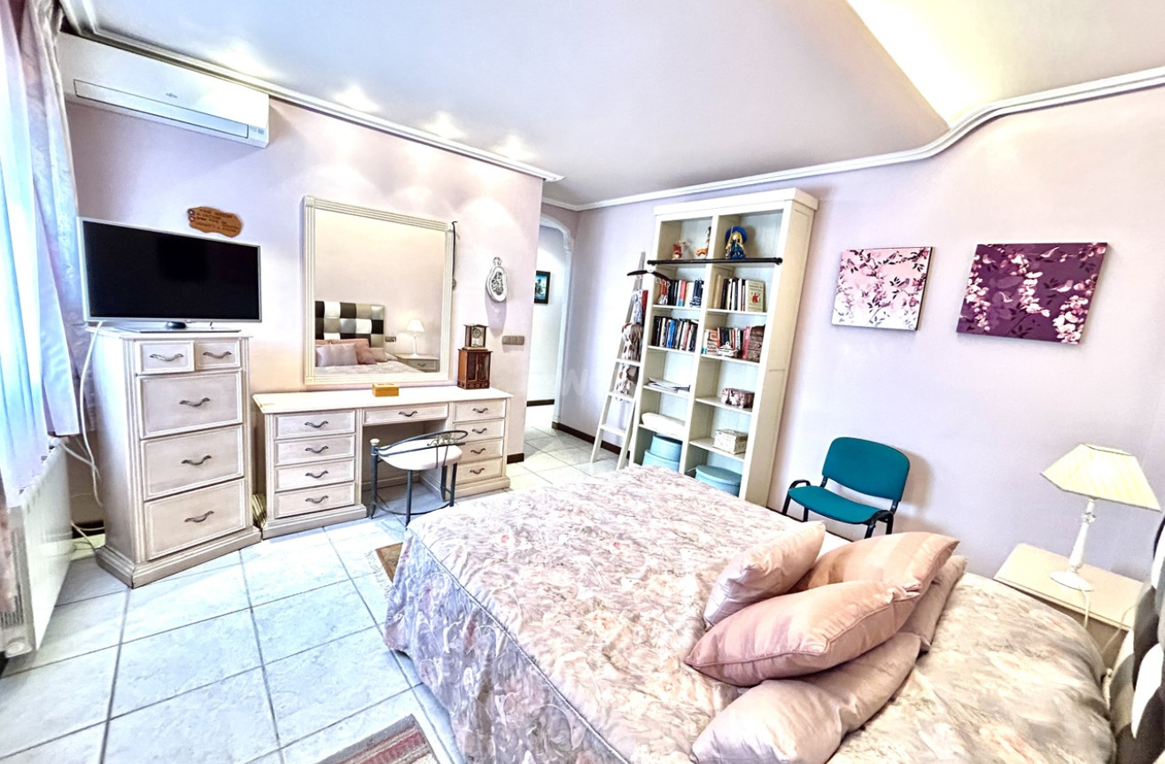 Resale - Villa - La Mata - Costa Blanca