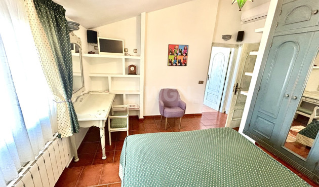 Resale - Villa - La Mata - Costa Blanca