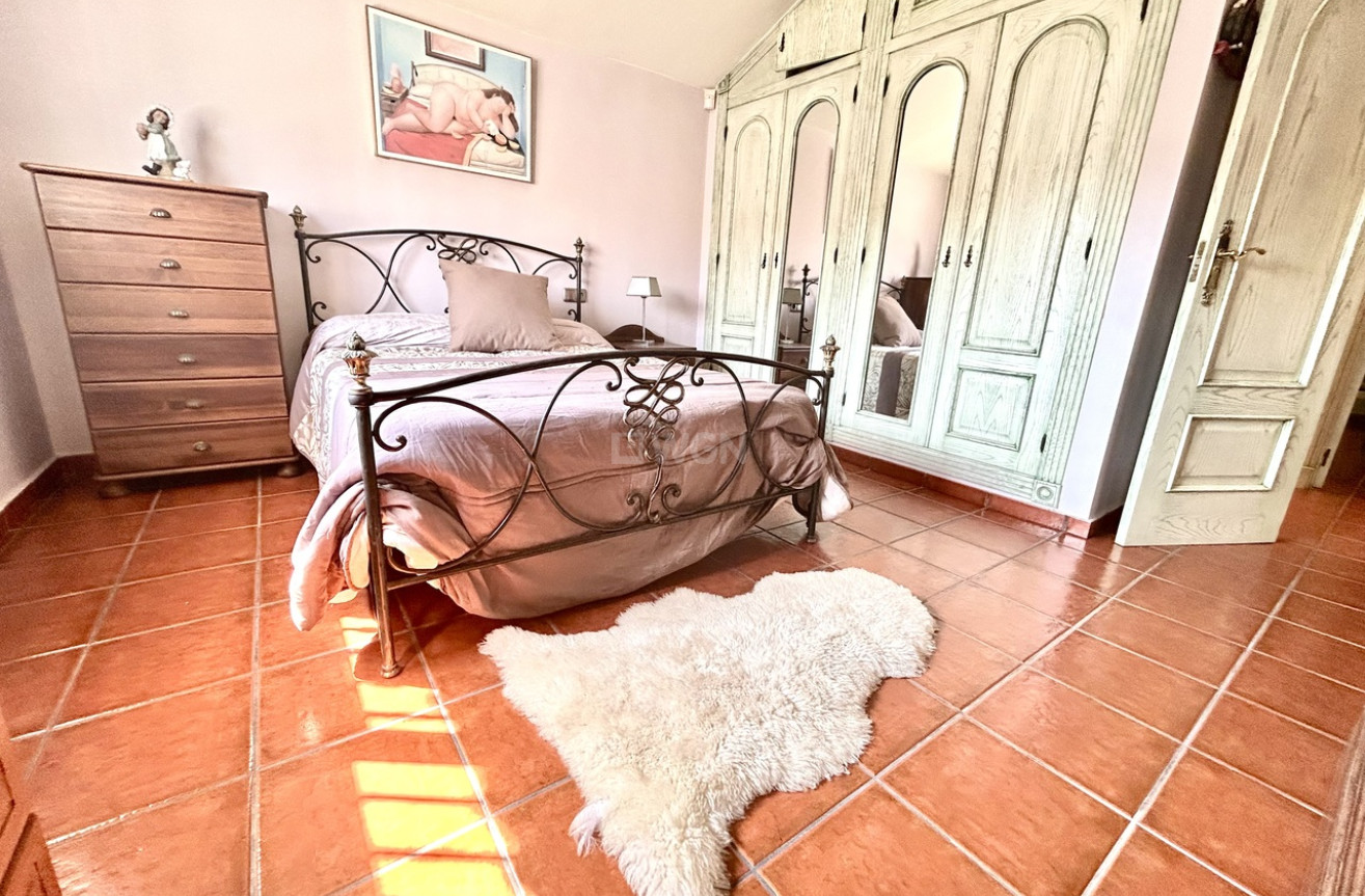 Resale - Villa - La Mata - Costa Blanca