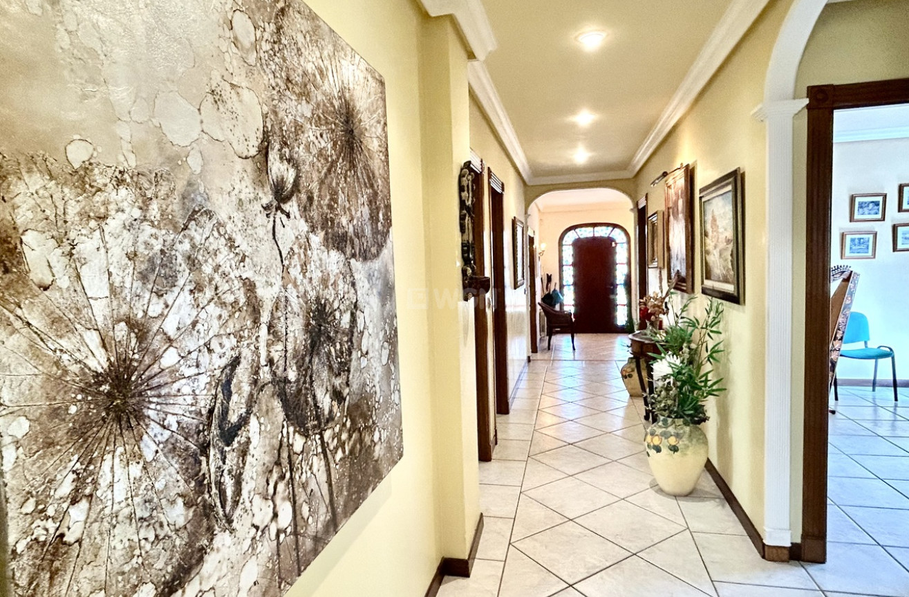 Resale - Villa - La Mata - Costa Blanca