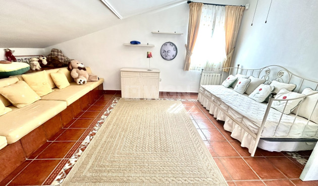 Resale - Villa - La Mata - Costa Blanca