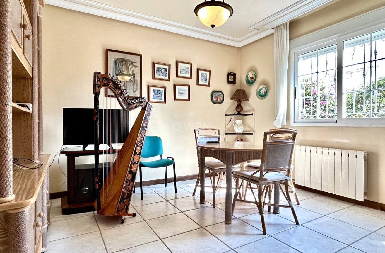 Resale - Villa - La Mata - Costa Blanca