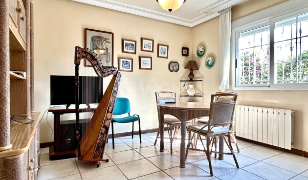 Resale - Villa - La Mata - Costa Blanca