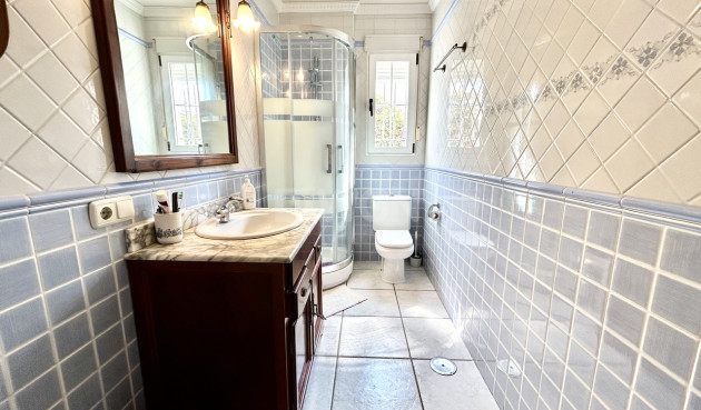 Resale - Villa - La Mata - Costa Blanca