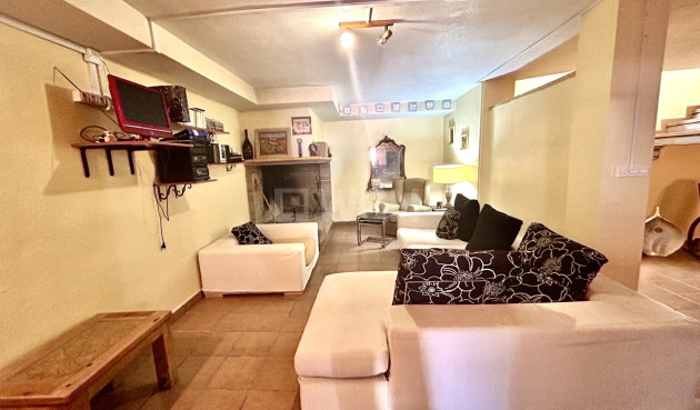 Resale - Villa - La Mata - Costa Blanca