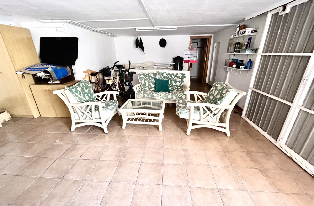 Resale - Villa - La Mata - Costa Blanca