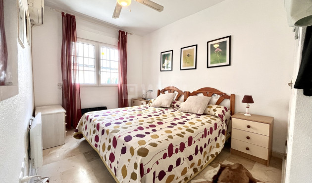 Resale - Apartment / flat - Playa Flamenca - Costa Blanca