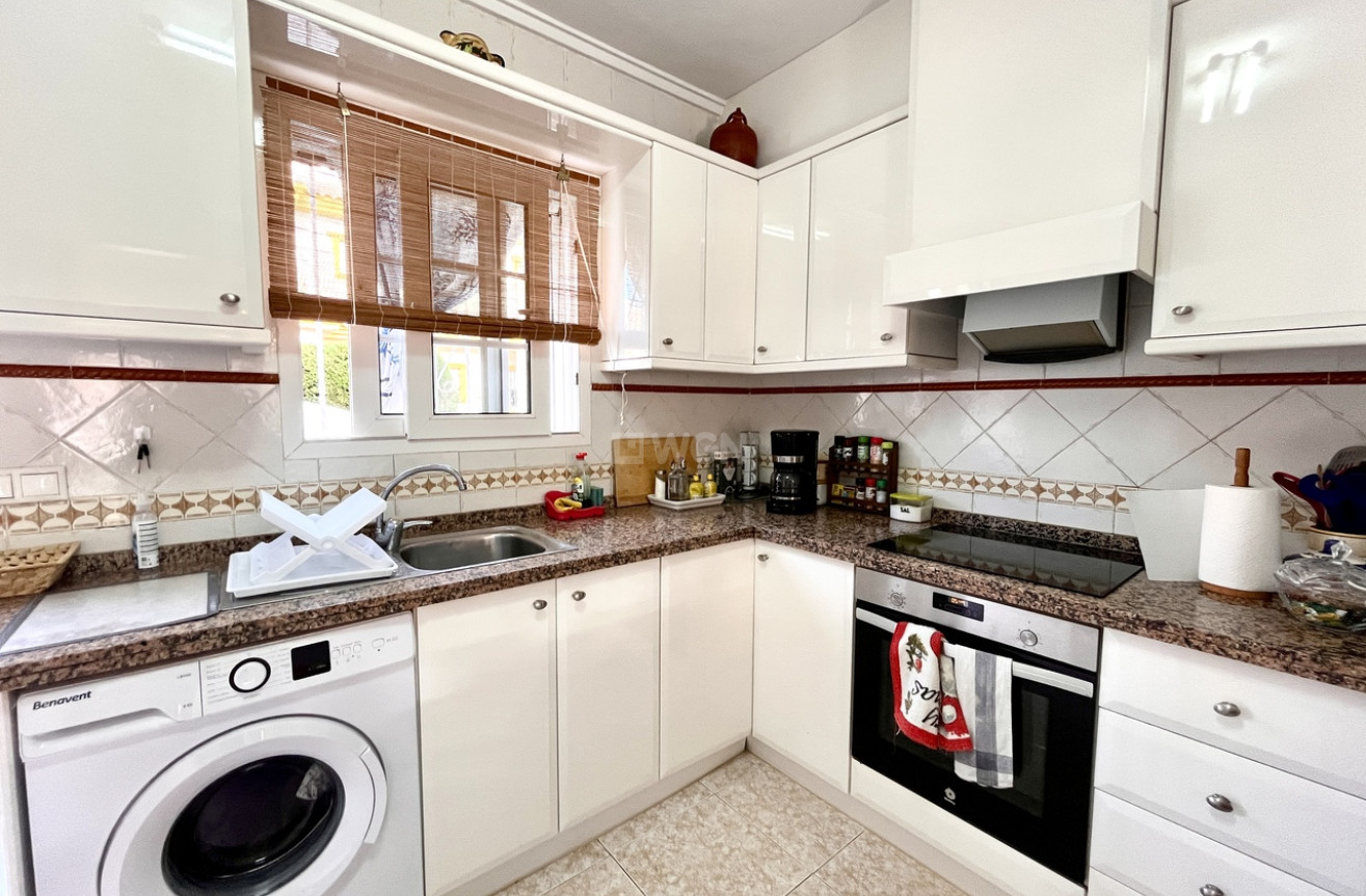 Resale - Apartment / flat - Playa Flamenca - Costa Blanca