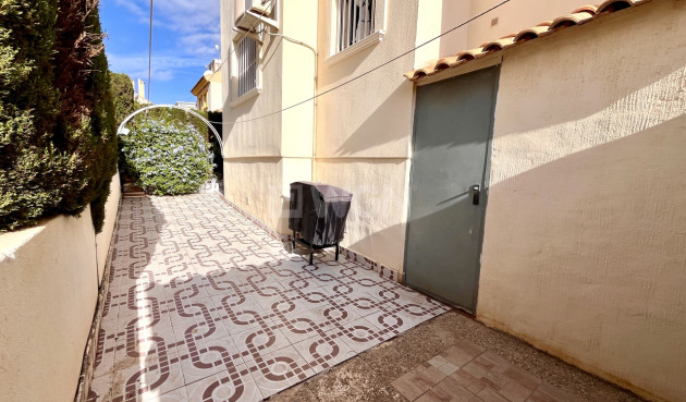 Resale - Apartment / flat - Playa Flamenca - Costa Blanca
