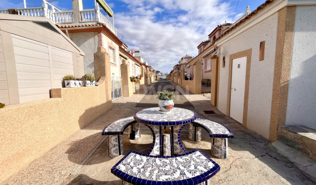 Resale - Apartment / flat - Playa Flamenca - Costa Blanca