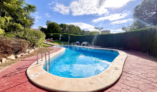 Resale - Apartment / flat - Playa Flamenca - Costa Blanca