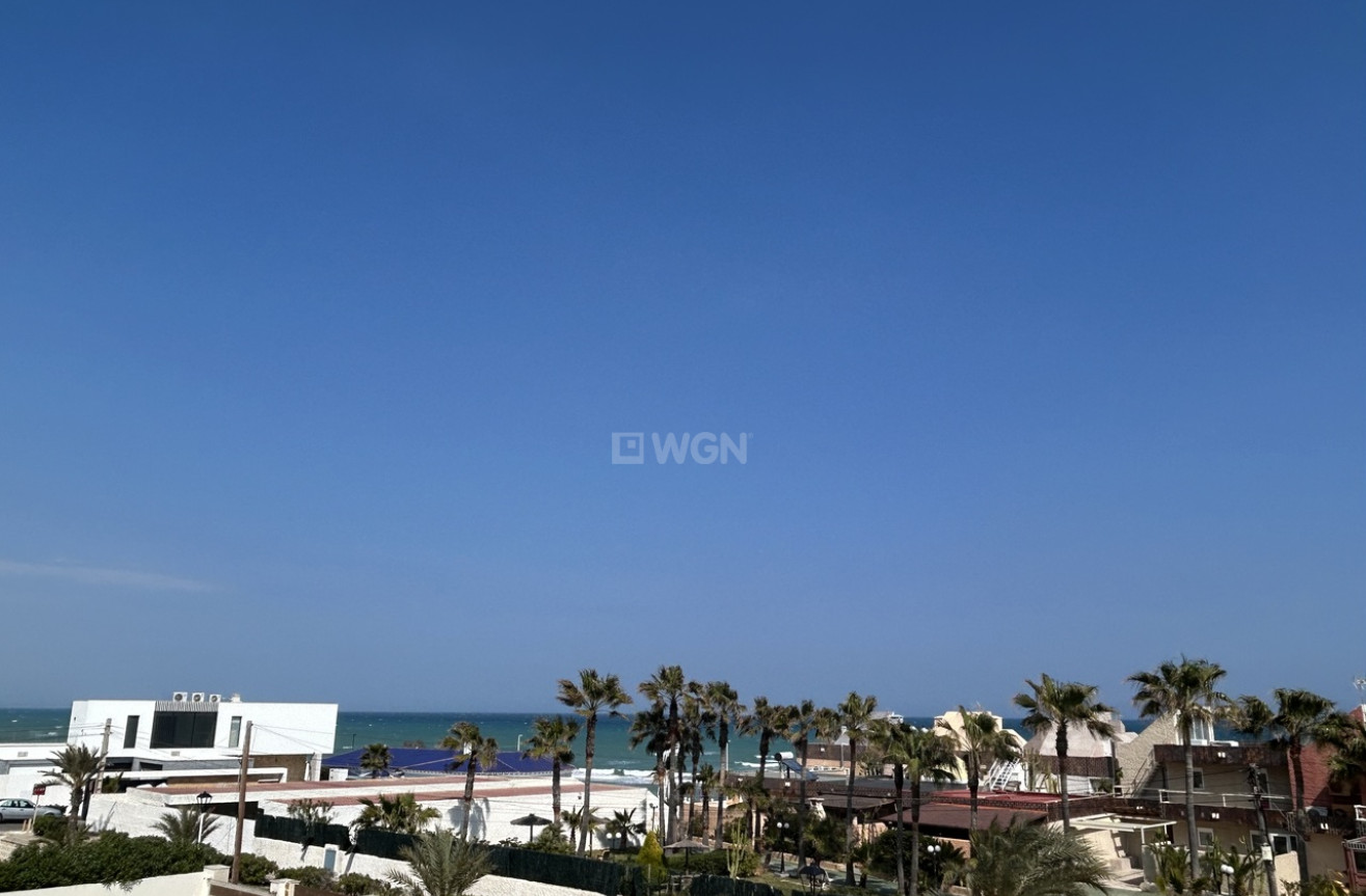 Resale - Villa - La Mata - Costa Blanca