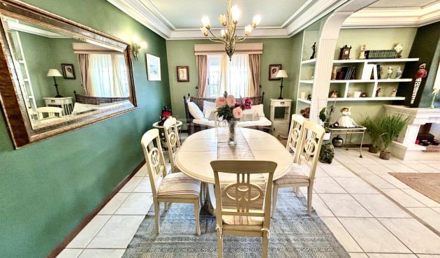 Resale - Villa - La Mata - Costa Blanca