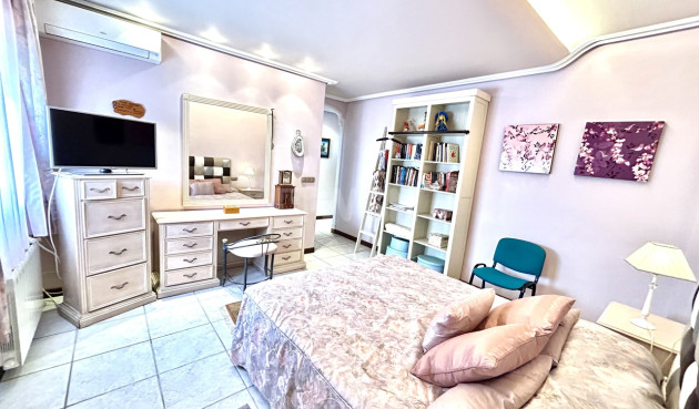 Resale - Villa - La Mata - Costa Blanca