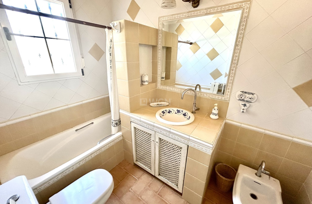 Resale - Villa - La Mata - Costa Blanca