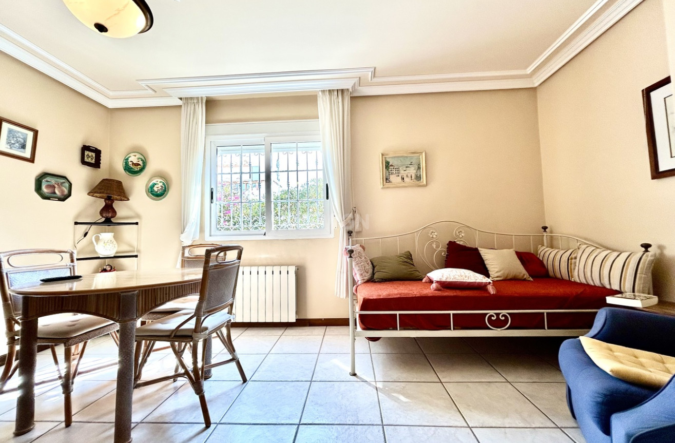 Resale - Villa - La Mata - Costa Blanca