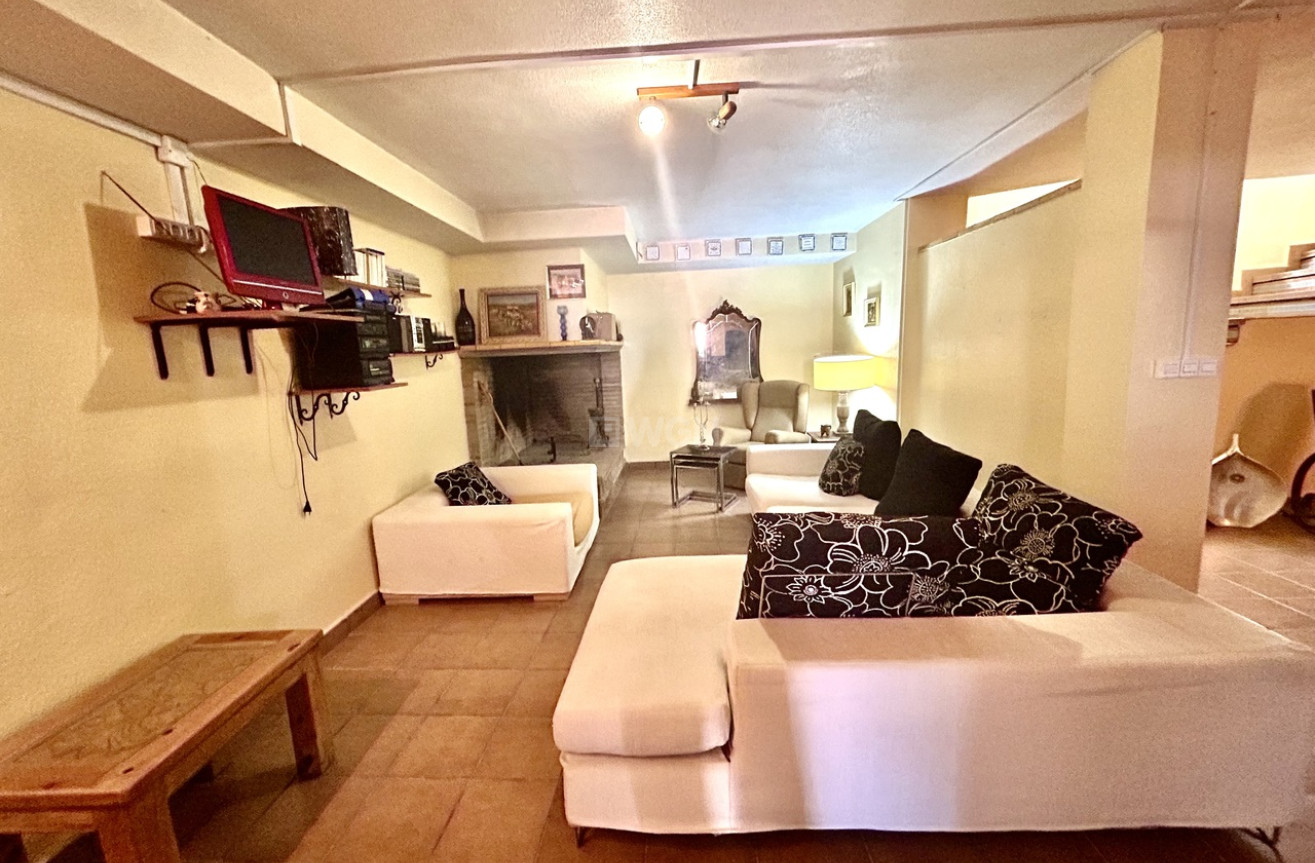 Resale - Villa - La Mata - Costa Blanca