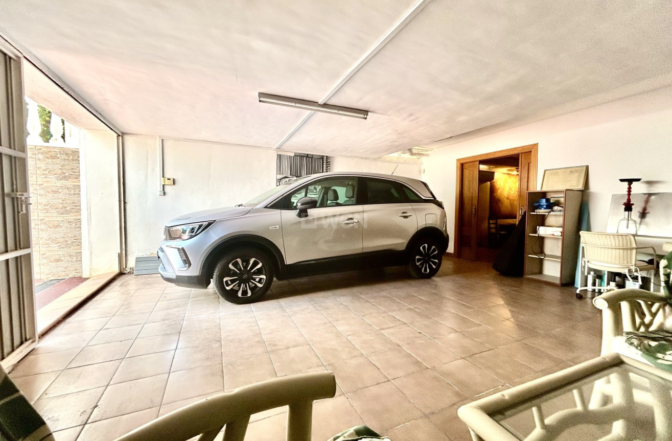 Resale - Villa - La Mata - Costa Blanca