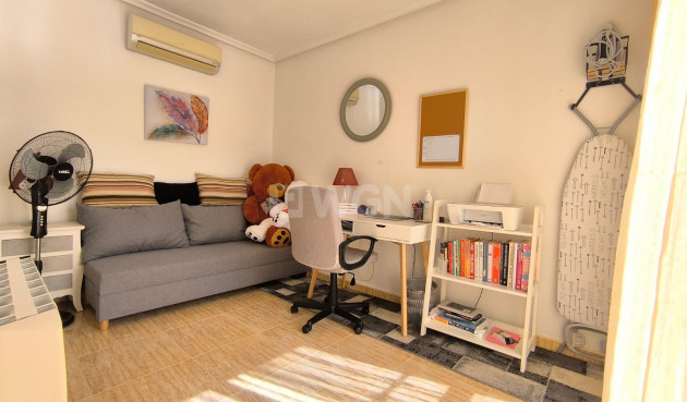 Resale - Villa - El Raso - Costa Blanca