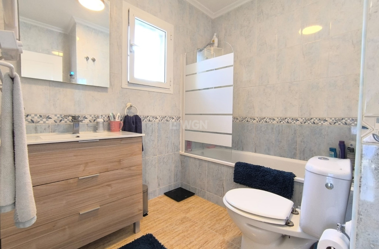 Resale - Villa - El Raso - Costa Blanca