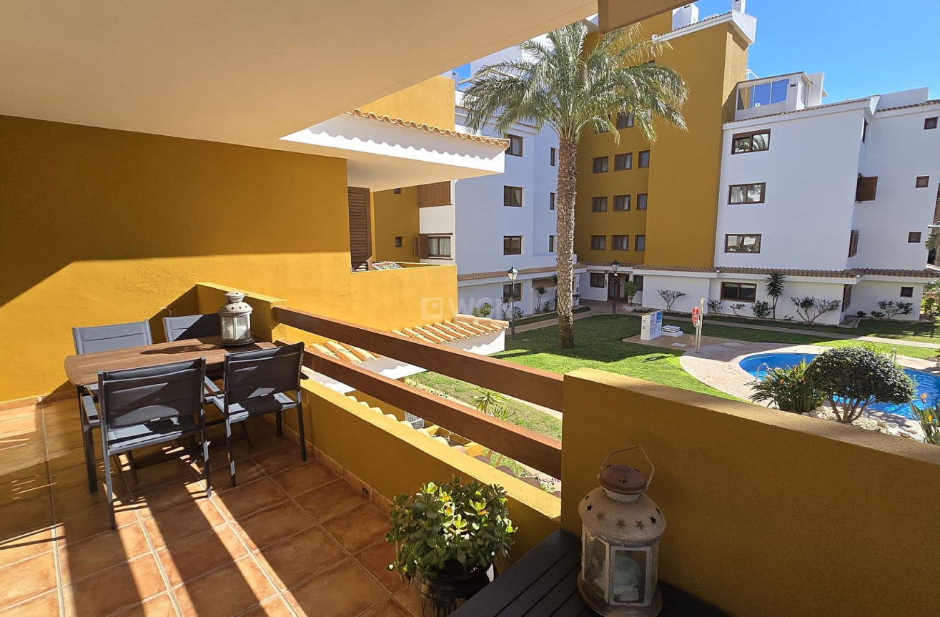 Resale - Apartment / flat - Punta Prima - Costa Blanca