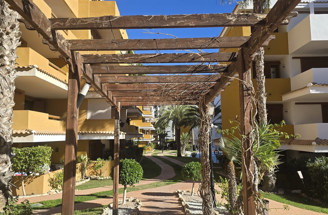 Resale - Apartment / flat - Punta Prima - Costa Blanca
