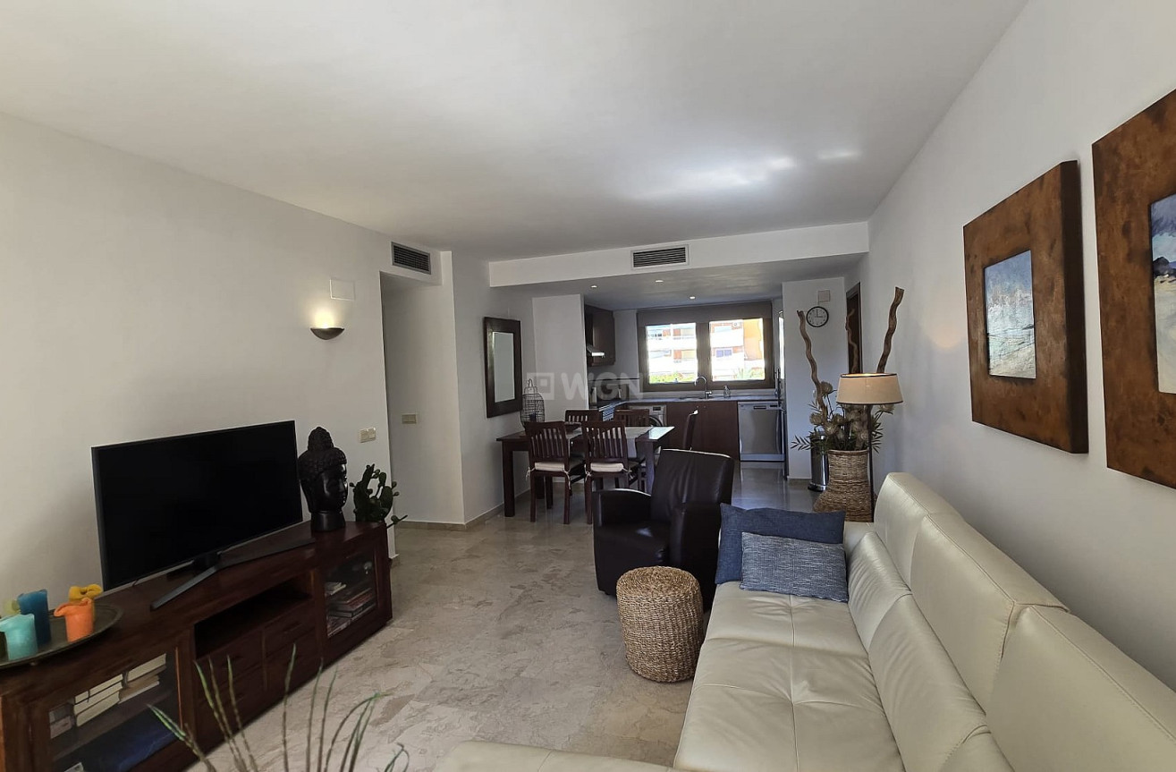 Resale - Apartment / flat - Punta Prima - Costa Blanca