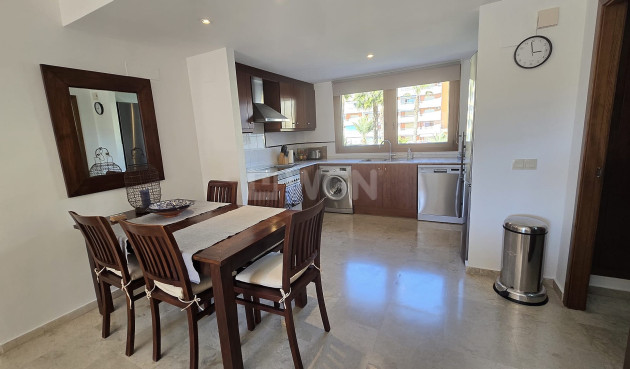 Resale - Apartment / flat - Punta Prima - Costa Blanca