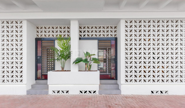 Nowy budynek - Mieszkanie w bloku - Torrevieja - Playa Los Naufragos