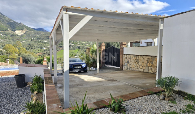 Resale - Villa - Alcaucín - Inland
