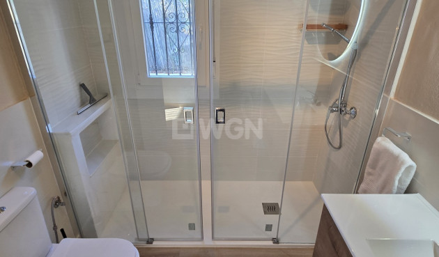 Resale - Villa - Alcaucín - Inland