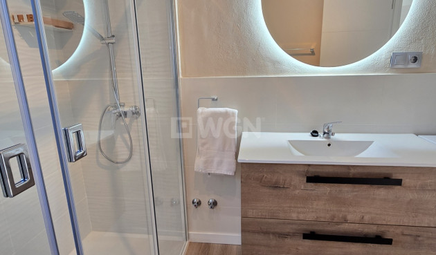 Resale - Villa - Alcaucín - Inland