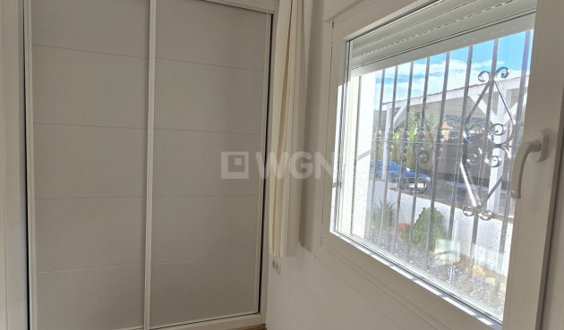 Resale - Villa - Alcaucín - Inland