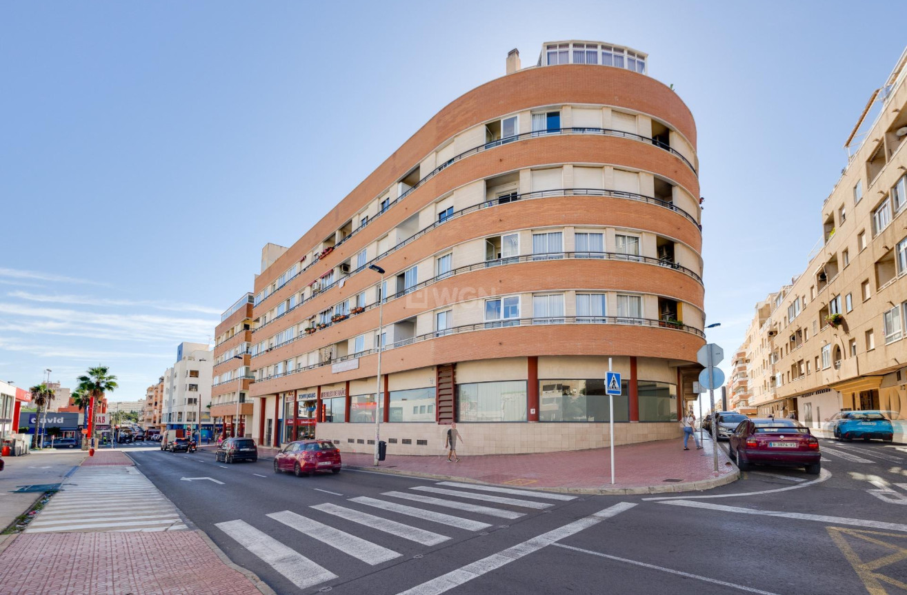 Resale - Apartment / flat - Torrevieja - Centro