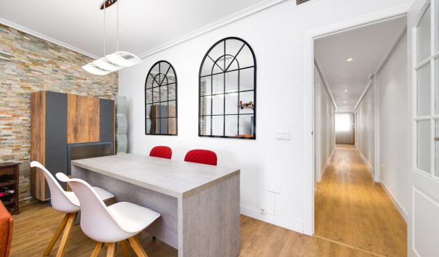 Resale - Apartment / flat - Torrevieja - Centro